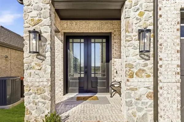 3104 Lake Village Drive, Anna, TX 75409