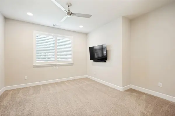 9820 Ironwood Drive, Denton, TX 76207