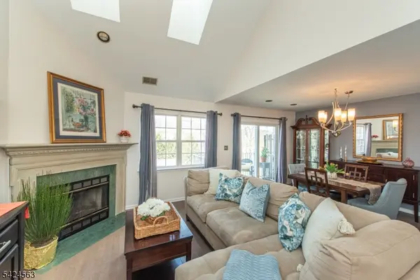 32 Birch Terrace, Mount Arlington Boro, NJ 07856