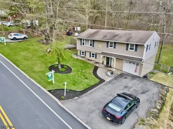 51 Lounsberry Hollow Rd, Vernon Twp., NJ 07461