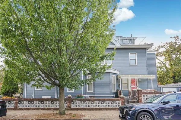 8686 Bay 16th ST, Brooklyn, NY 11214