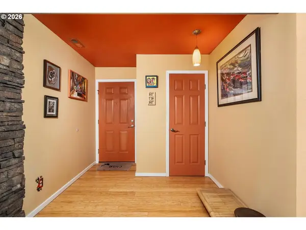 1840 REES HILL RD #19, Salem, OR 97306