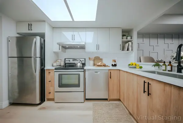 268 Ridley BLVD #310, Toronto C04, ON M5M 4N3