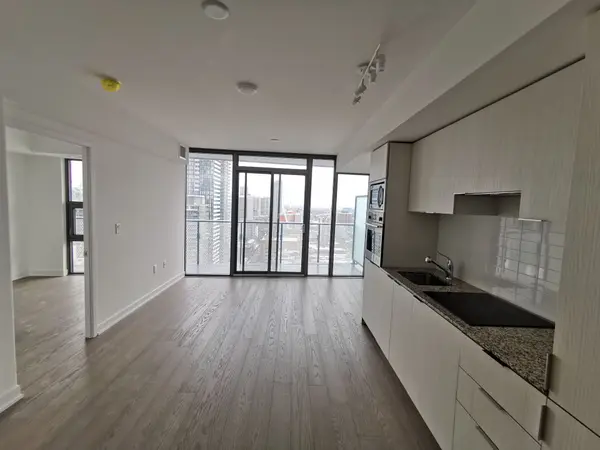 11 Wellesley ST W #3101, Toronto C01, ON M4Y 1E8