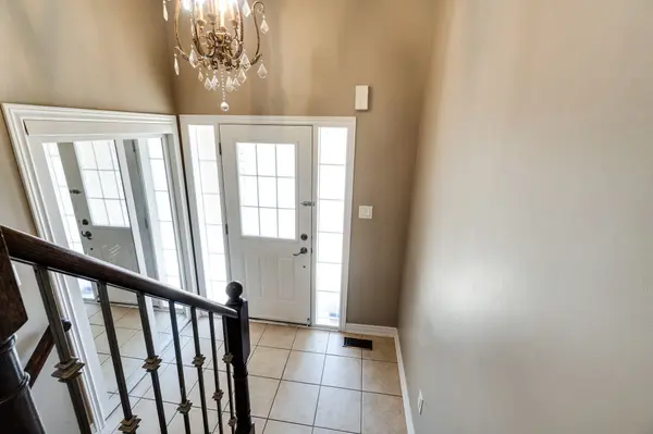 38 Bowkett DR, Richmond Hill, ON L4E 0J7