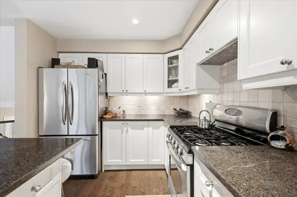 928 Queen ST W #30C, Mississauga, ON L5H 4K5