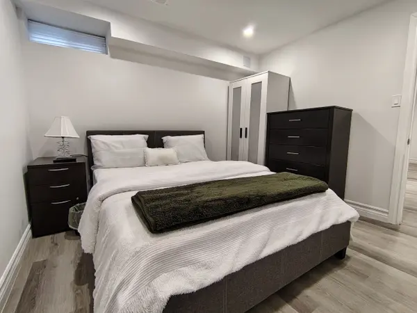 3443 DRUMMOND RD #LOWER, Mississauga, ON L5L 4H3