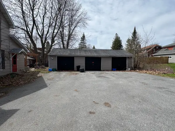 16 Lakeshore DR, South Dundas, ON K0C 1X0