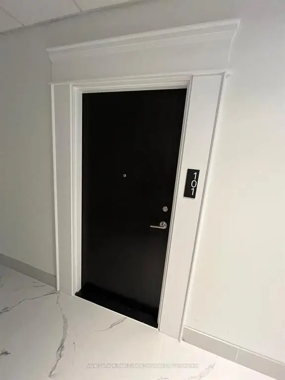 1936 Rymal RD E #101, Hamilton, ON L0R 1P0