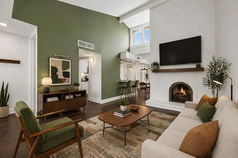 5916 Sandhurst Lane #233, Dallas, TX 75206