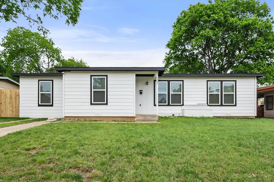 5745 Truelson Drive, Fort Worth, TX 76134