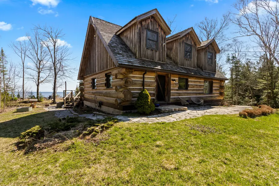 126 McKague RD, Northern Bruce Peninsula, ON N0H 1W0