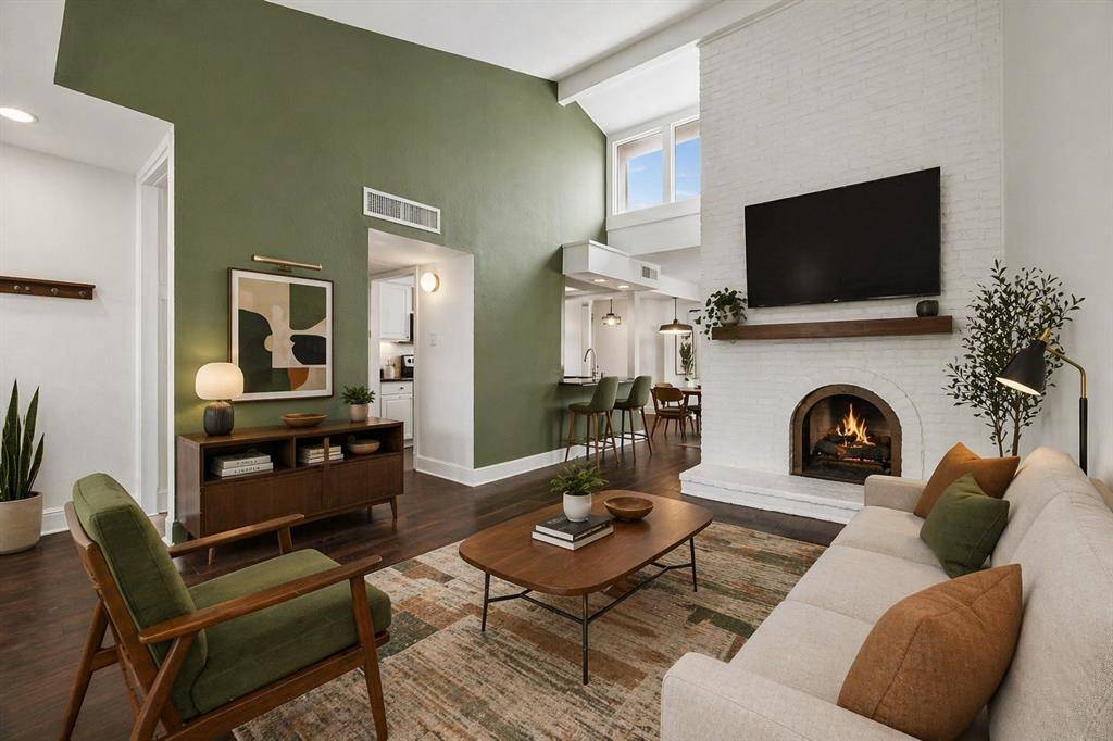 5916 Sandhurst Lane #233, Dallas, TX 75206