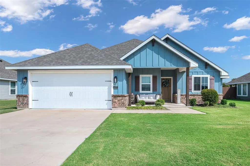 117 Mustang Drive, Lindsay, TX 76250