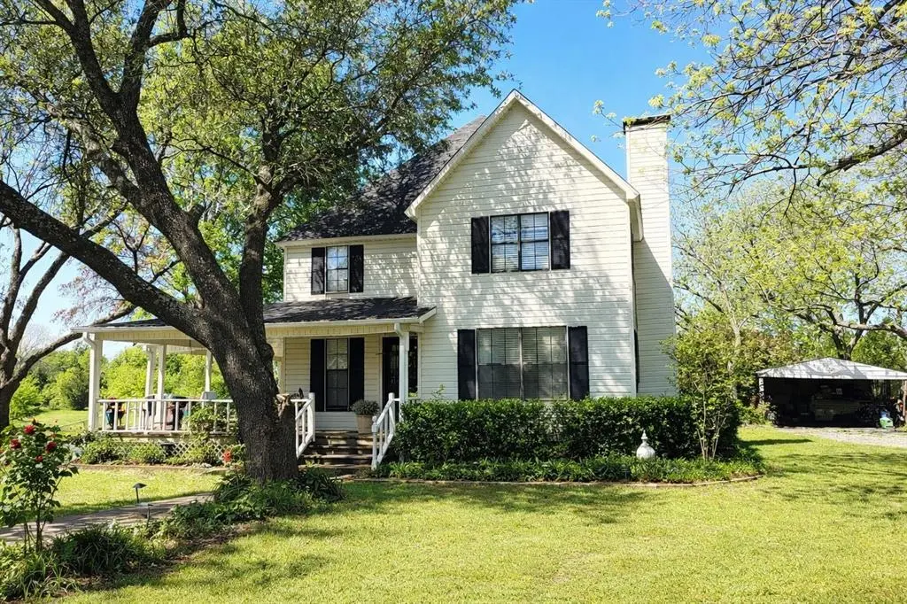 608 N Lamar Street, Tioga, TX 76271