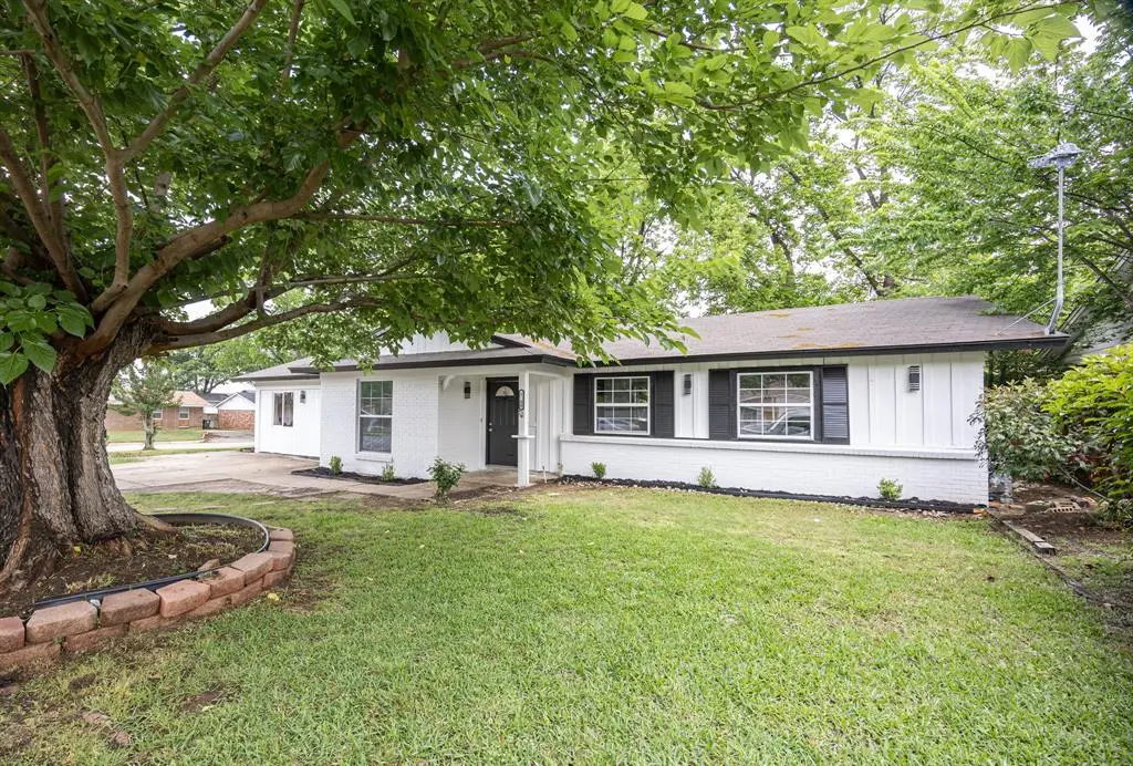 1208 Andrews Street, Arlington, TX 76011