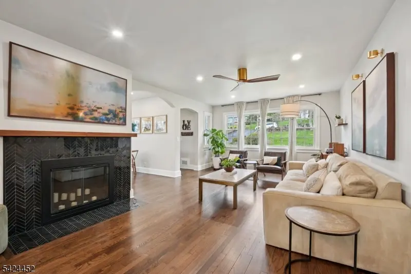 589 Highland Ave, Little Falls Twp., NJ 07043