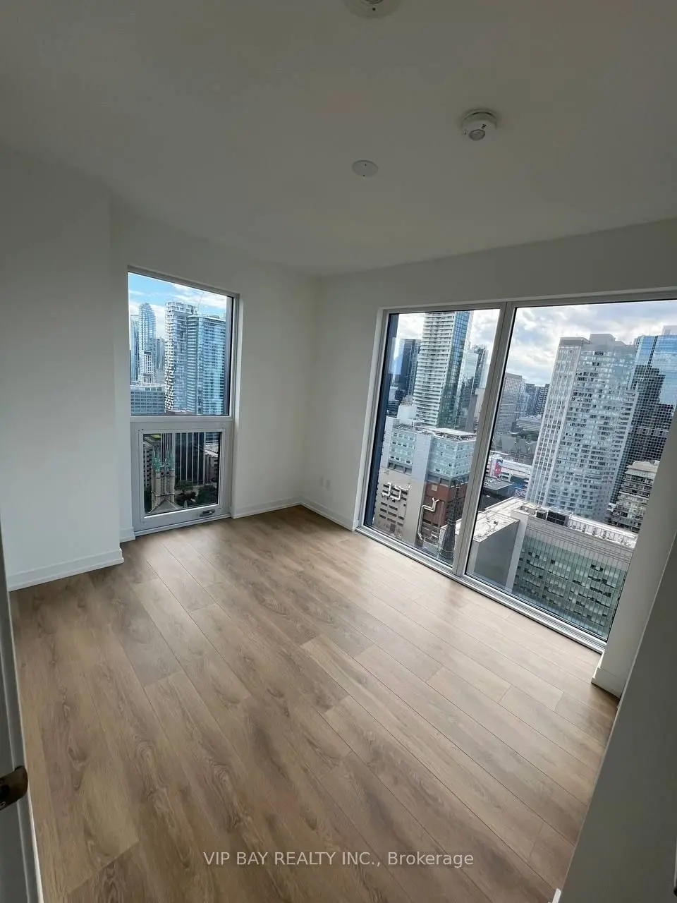 82 Dalhousie (Bedroom 3) ST #3707, Toronto C08, ON M5B 0C5