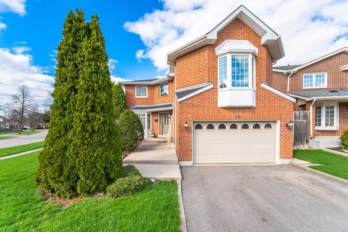 38 Mckillop CT, Brampton, ON L6Y 3J2