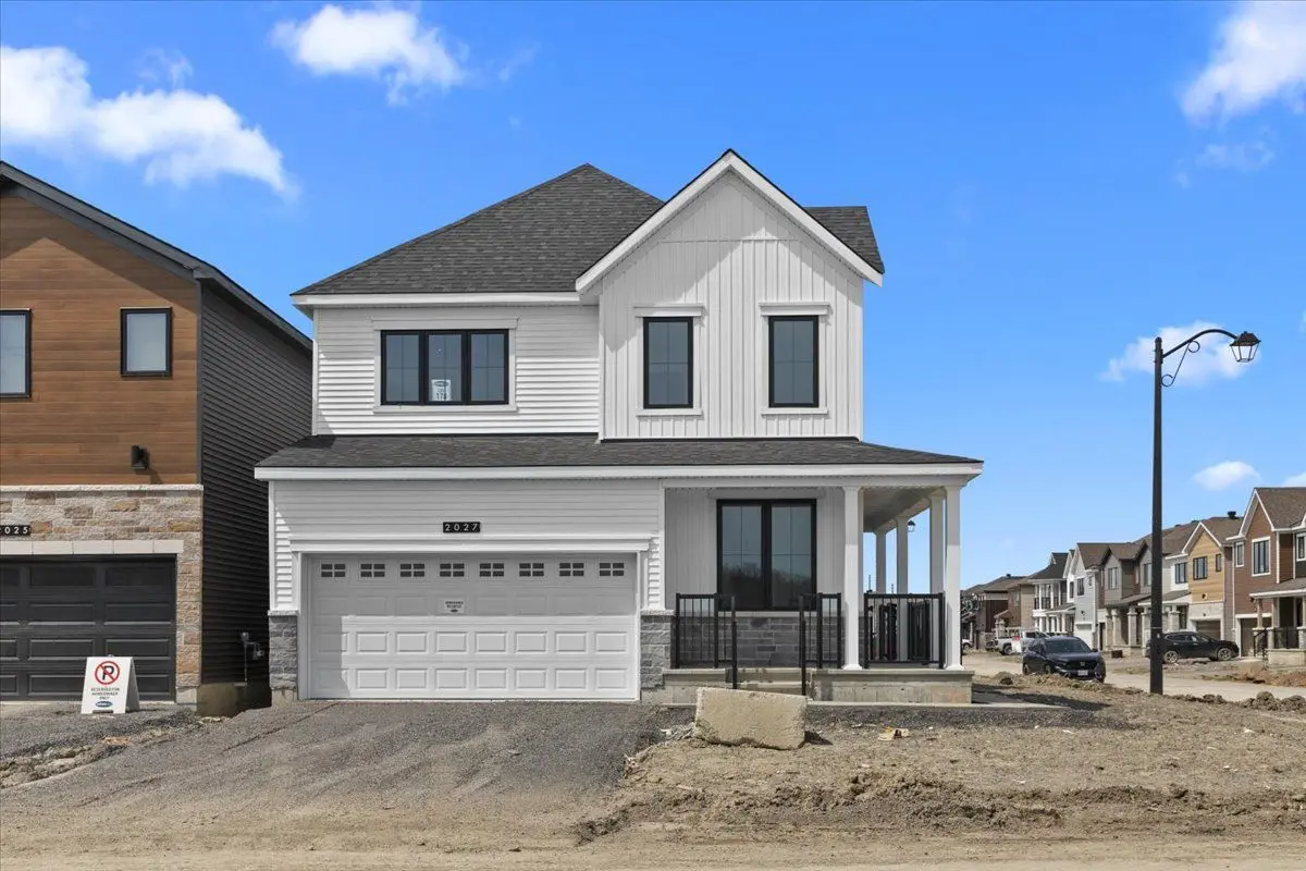 2027 Checkerspot AVE, Stittsville - Munster - Richmond, ON K0A 2Z0