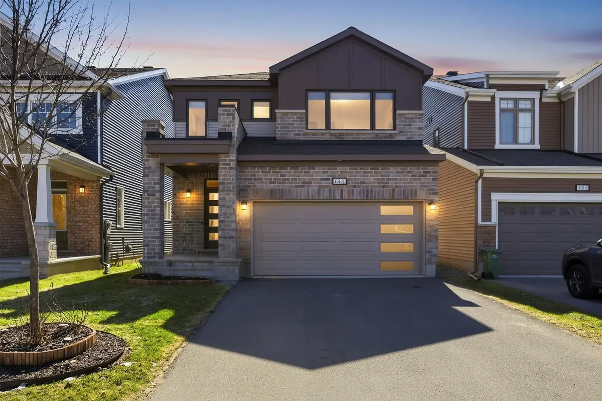 652 Continental AVE, Kanata, ON K2V 0R1