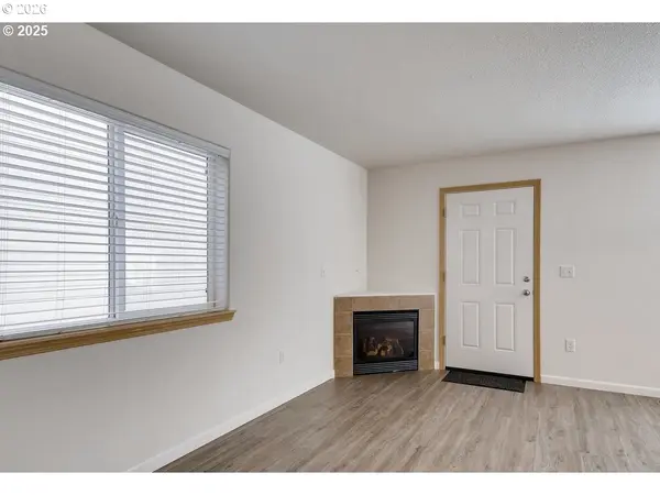 3310 SE 143RD AVE, Portland, OR 97236