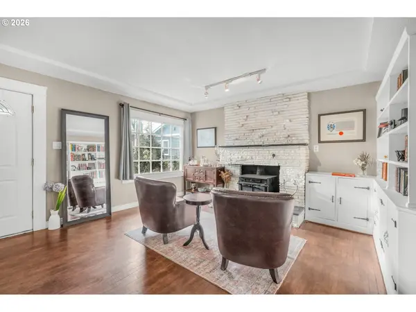 1411 DIVISION ST, Oregon City, OR 97045