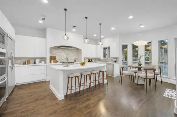 212 Saint Tropez Drive, Southlake, TX 76092