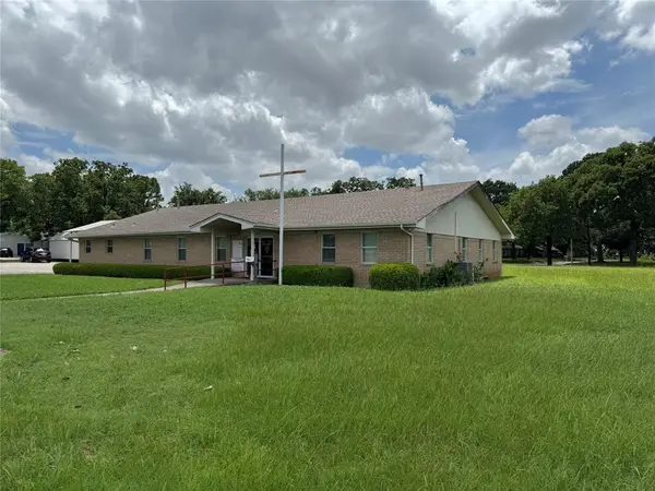 2801 N Elm Street, Denton, TX 76201