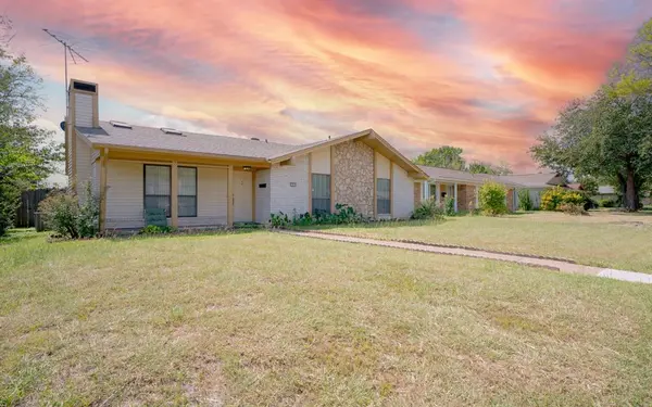 1914 Snowmass Lane, Garland, TX 75044