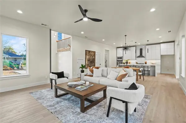 2825 Dorris Street, Dallas, TX 75215