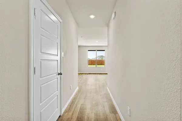 4321 Valley Brook Drive, Crowley, TX 76036