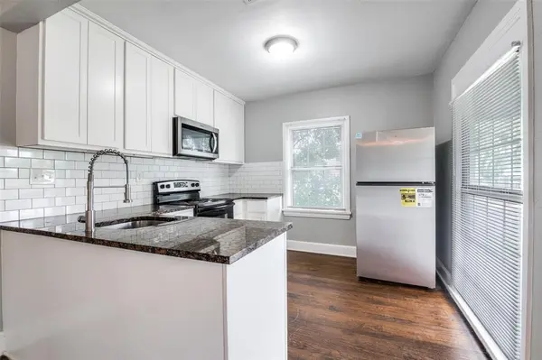 2307 Idaho Avenue, Dallas, TX 75216