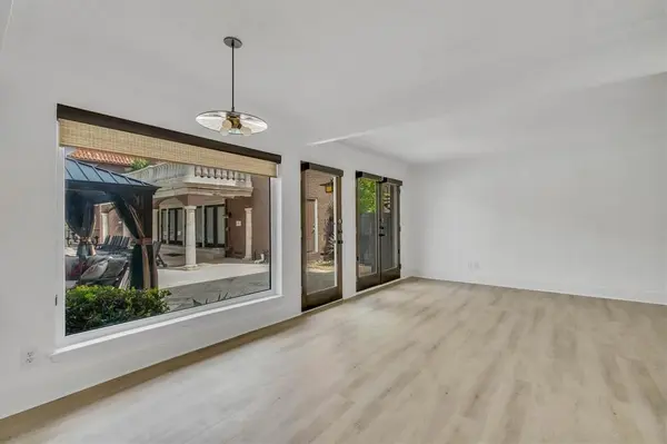 5926 Sandhurst Lane #123, Dallas, TX 75206