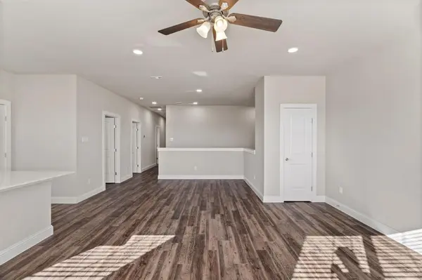 548 Edgewater Drive, Weatherford, TX 76087