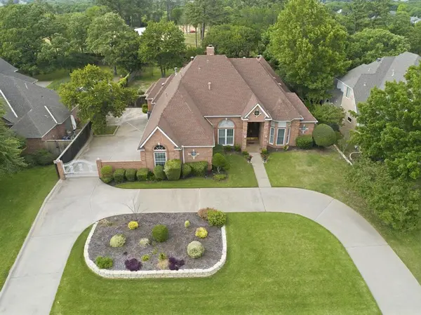 2506 Twelve Oaks Lane, Colleyville, TX 76034