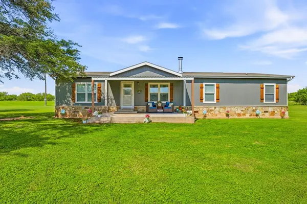 1262 Rosser Ranch Road, Graham, TX 76450