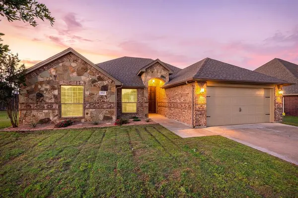 104 Cold Track Drive, Willow Park, TX 76008