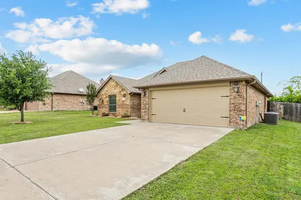 104 Cold Track Drive, Willow Park, TX 76008