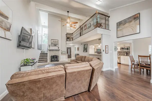 2517 Country Place, Carrollton, TX 75006