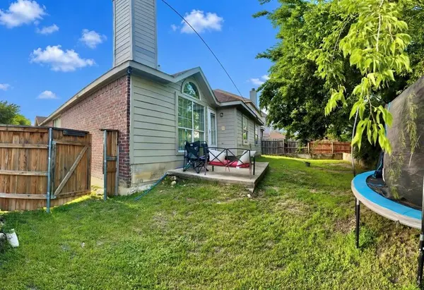 4808 Spoon Drift Drive, Fort Worth, TX 76135