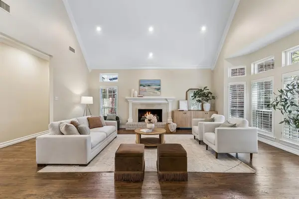 7207 Abrams Place Court, Dallas, TX 75231