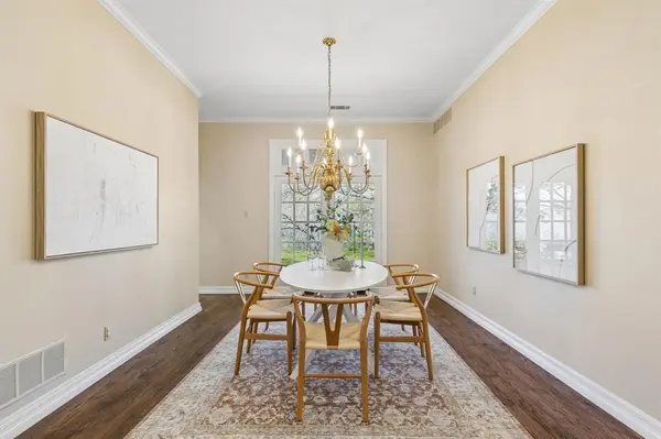 7207 Abrams Place Court, Dallas, TX 75231