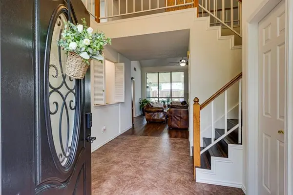 2107 Clearwater Trail, Carrollton, TX 75010