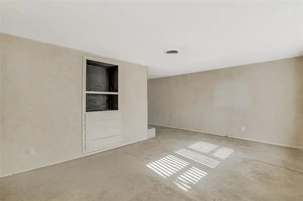 2709 Norwood Lane, Arlington, TX 76013