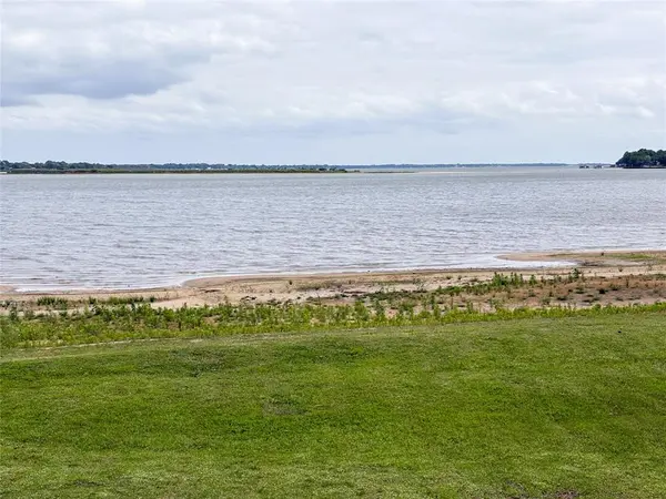 204 Causeway Cove, Seven Points, TX 75143