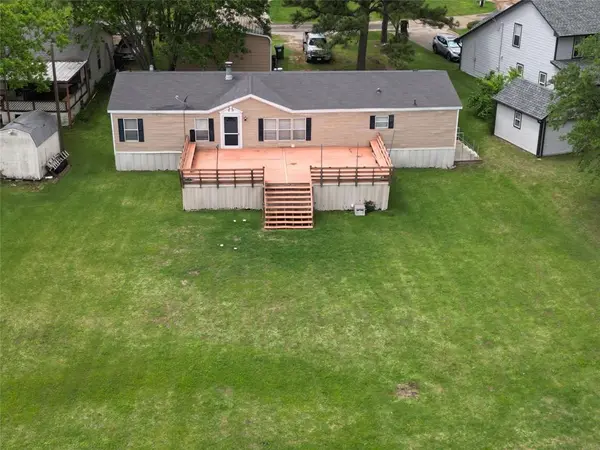 204 Causeway Cove, Seven Points, TX 75143