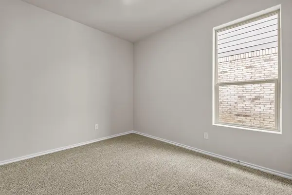 9704 Austin Hollow Road, Fort Worth, TX 76036