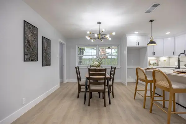 1208 Andrews Street, Arlington, TX 76011