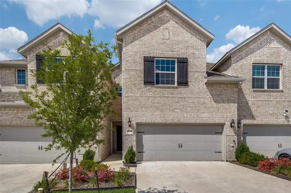 528 Hutchinson Lane, Lewisville, TX 75077